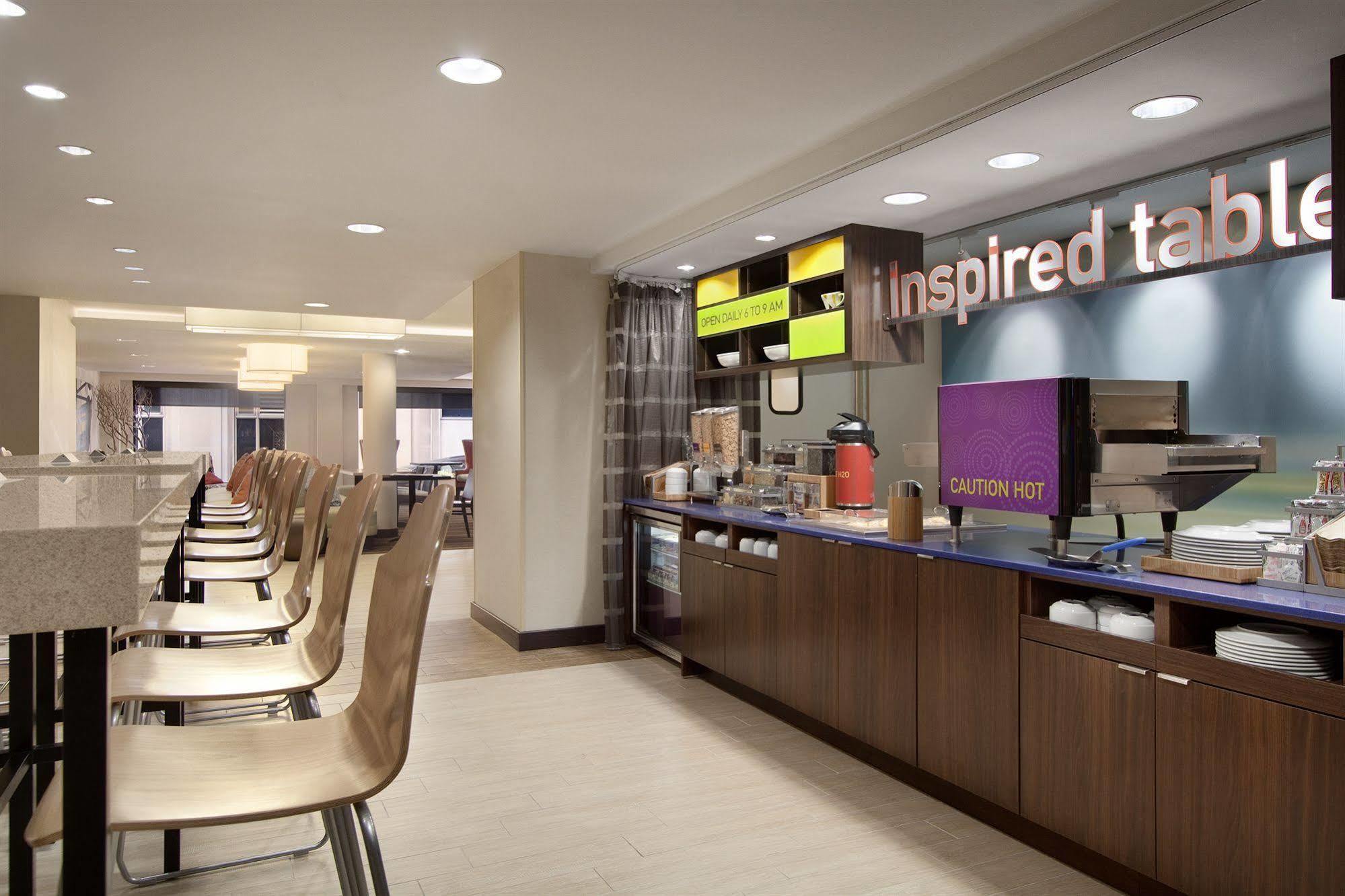 Comfort & Hotel Baltimore